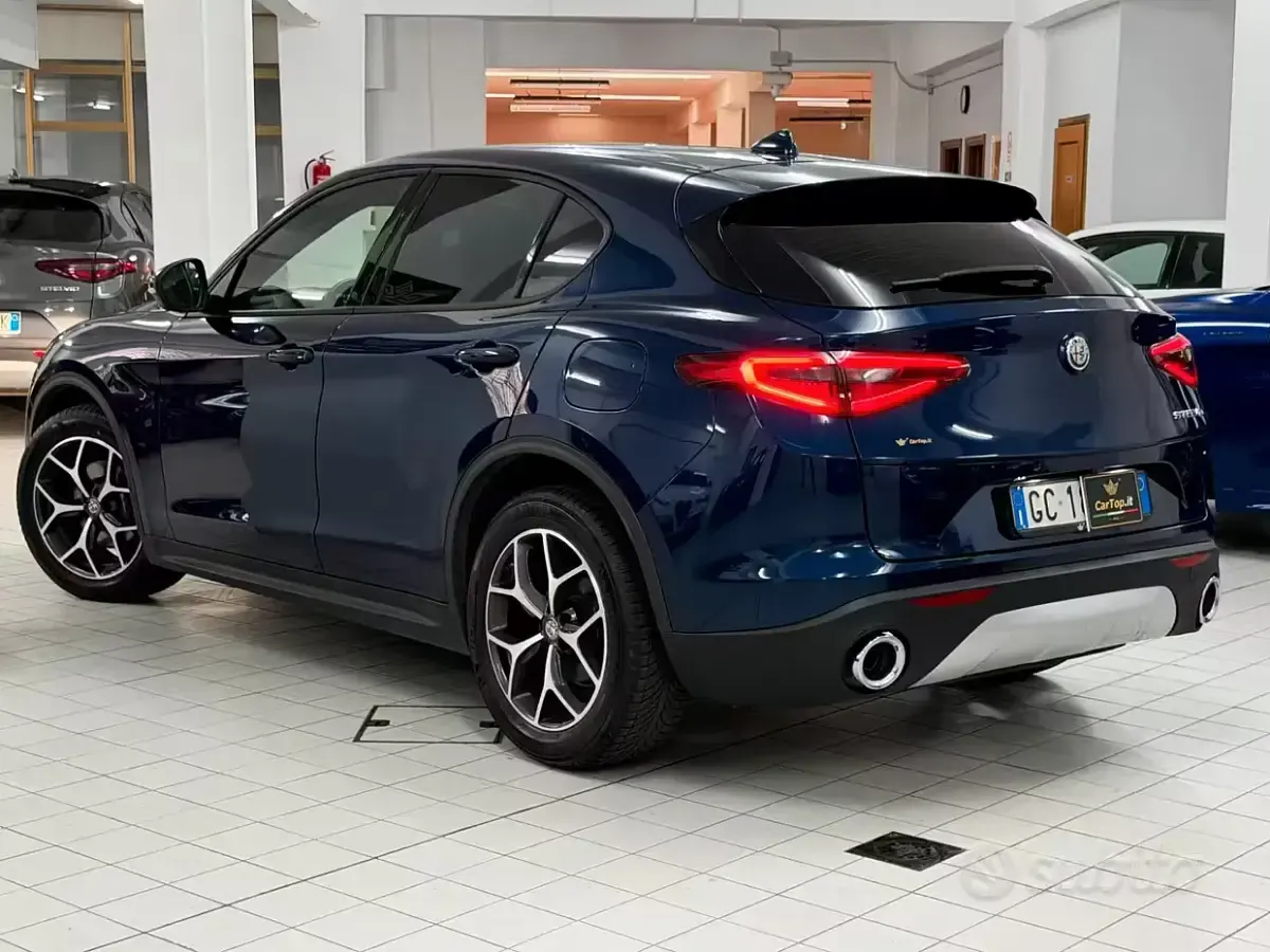 Usata Alfa Romeo Stelvio Executive 190 CV (139 kW) 2020 Bluazzurro SUV