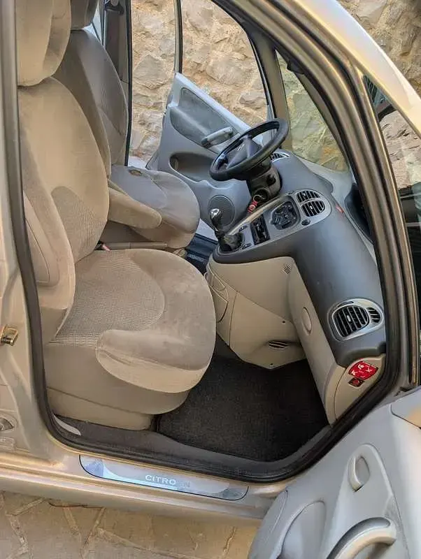 Usata Citroën Xsara Picasso 109 CV (80 kW) 2006 Monovolume