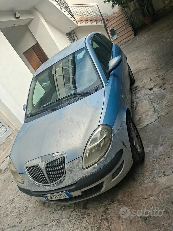 Usata Lancia Ypsilon 69 CV (50 kW) 2004 Utilitaria