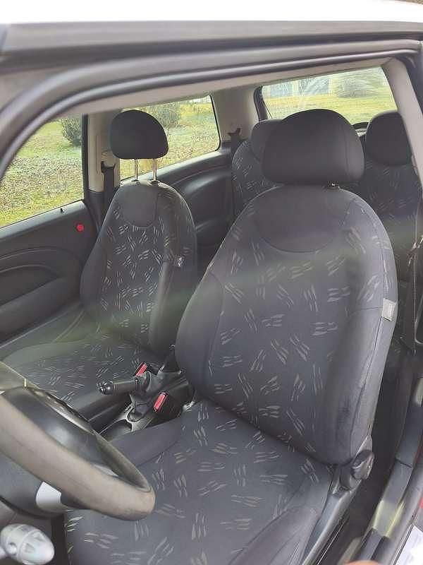 Usata Mini One D 75 CV (55 kW) 2006 Utilitaria