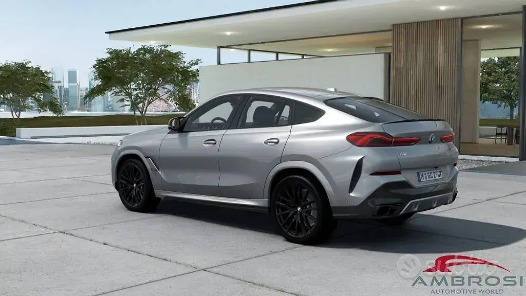 Nuova BMW X6 M Sport 530 CV (389 kW) 2026 Grigio SUV