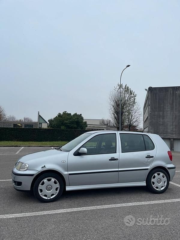 Usata VW Polo 2001 Grigio Berlina