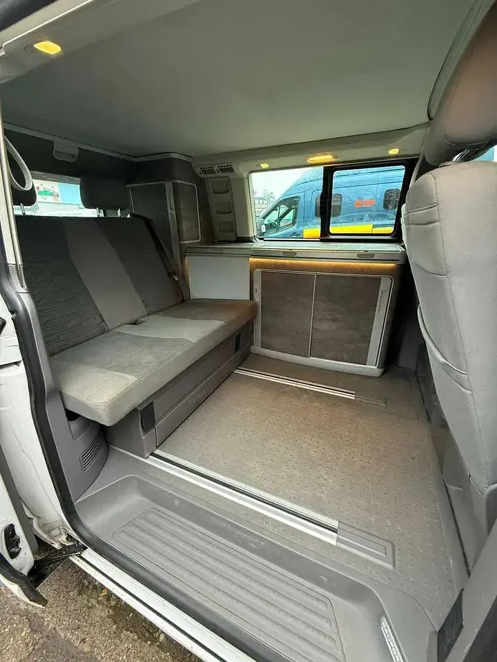 Usata VW California Coast 150 CV (110 kW) 2022 Bianco Furgone