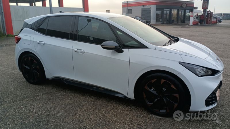 Usata Cupra Born 150 kW (204 CV) 2022 Bianco Utilitaria