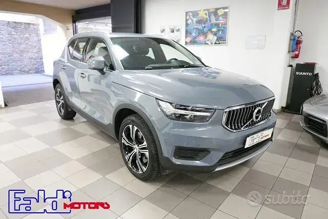 Usata Volvo XC40 Inscription 179 CV (131 kW) 2021 Grigio SUV