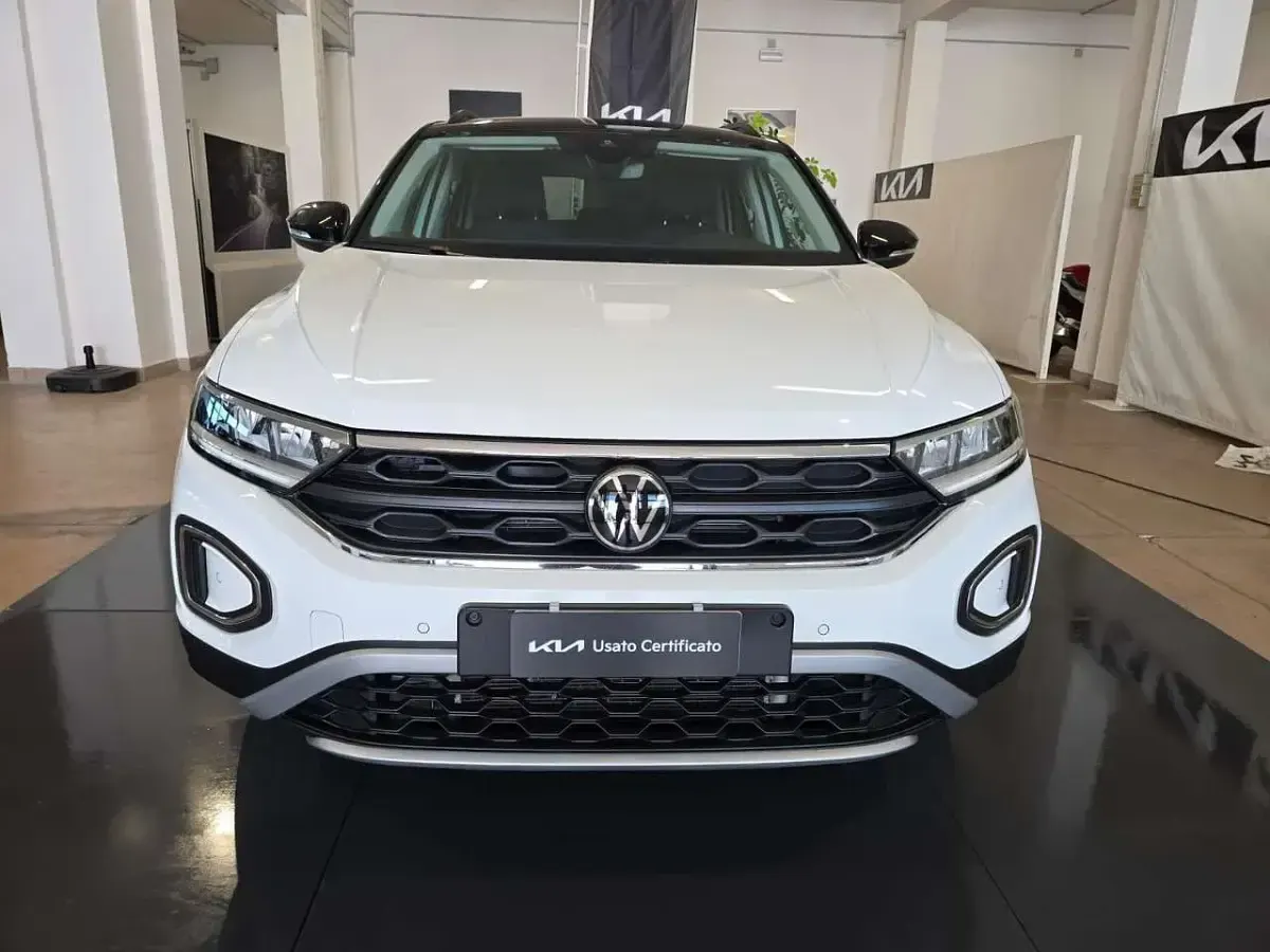 Usata VW T-Roc Style 150 CV (110 kW) 2023 Bianco SUV