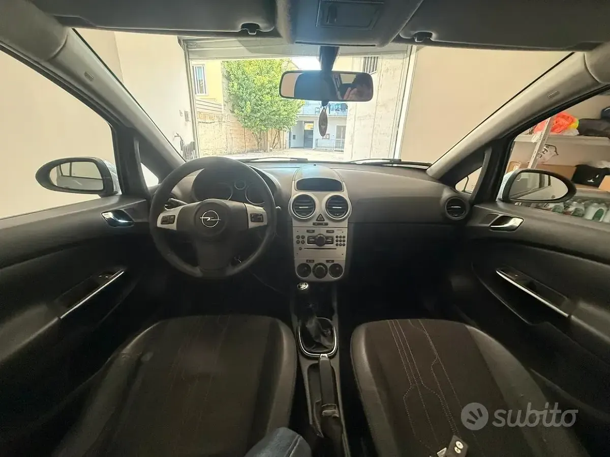 Usata Opel Corsa 75 CV (55 kW) 2015 Utilitaria