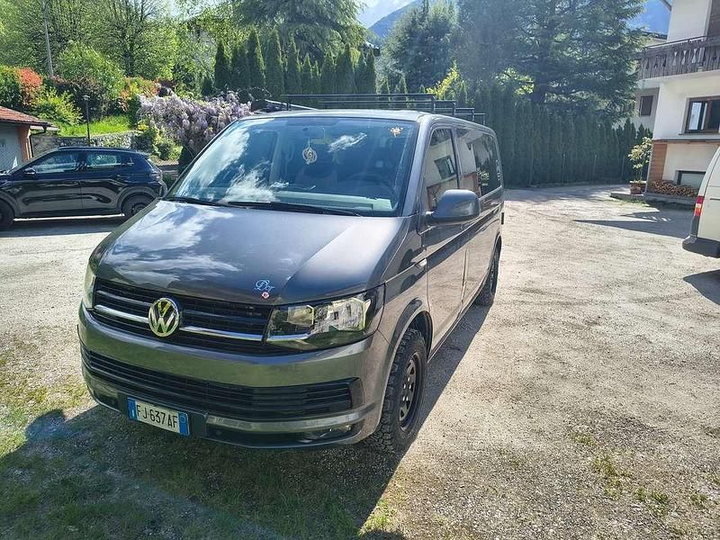 Usata VW T6 Trendline 150 CV (110 kW) 2017 Grigio Furgone