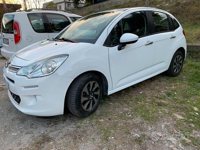 Bianco Usata 2013 Citroën C3 Tre volumi | 4800 € (Ottimo prezzo) - Immagine 1/4