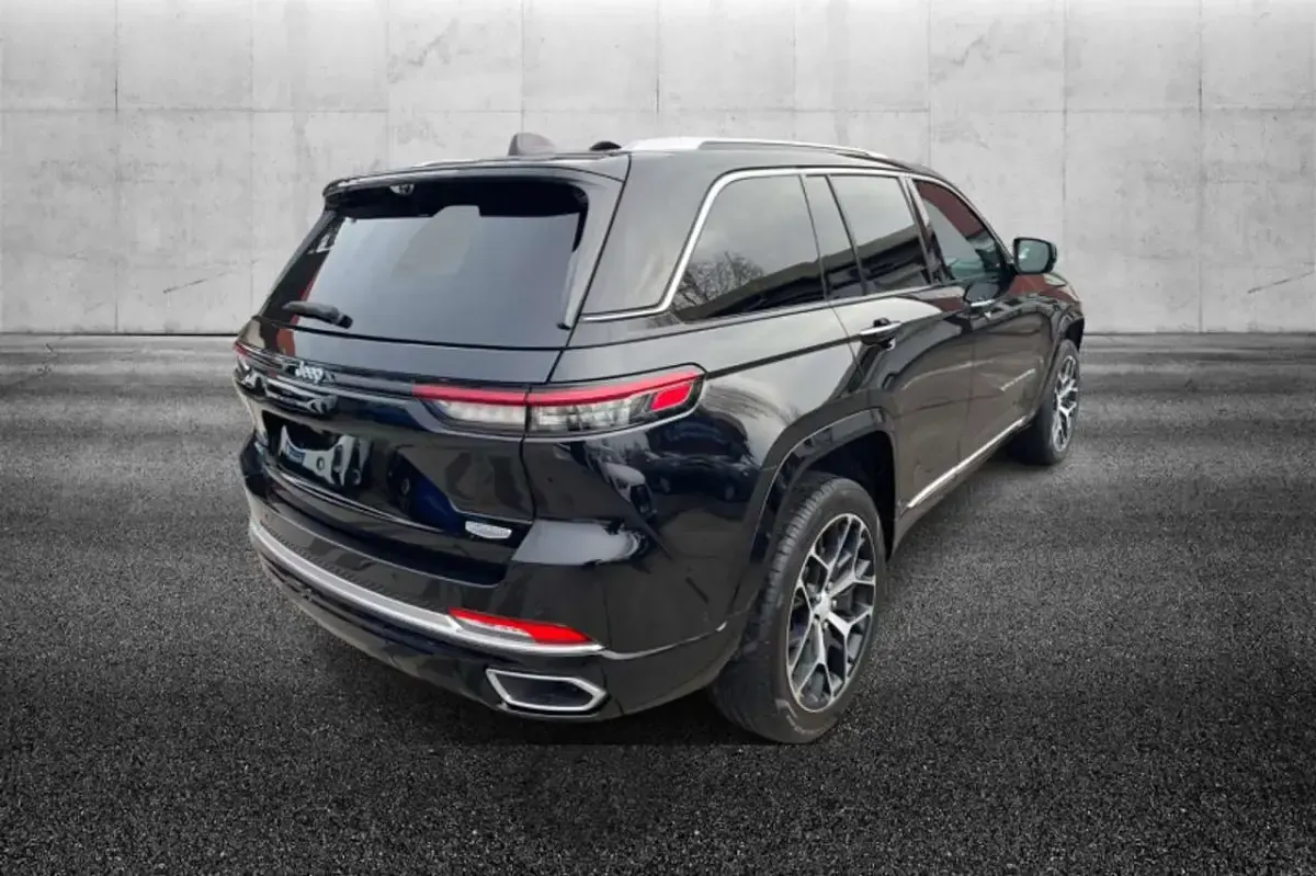 Usata Jeep Grand Cherokee Summit 379 CV (278 kW) 2023 Nero SUV