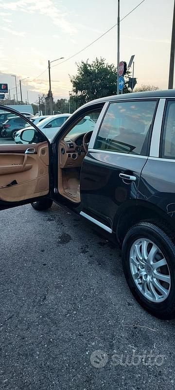 Usata Porsche Cayenne 250 CV (183 kW) 2004 Nero SUV