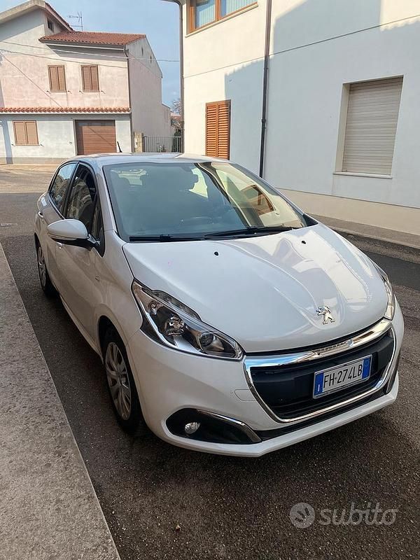 Usata Peugeot 208 82 CV (60 kW) 2017 Bianco Utilitaria