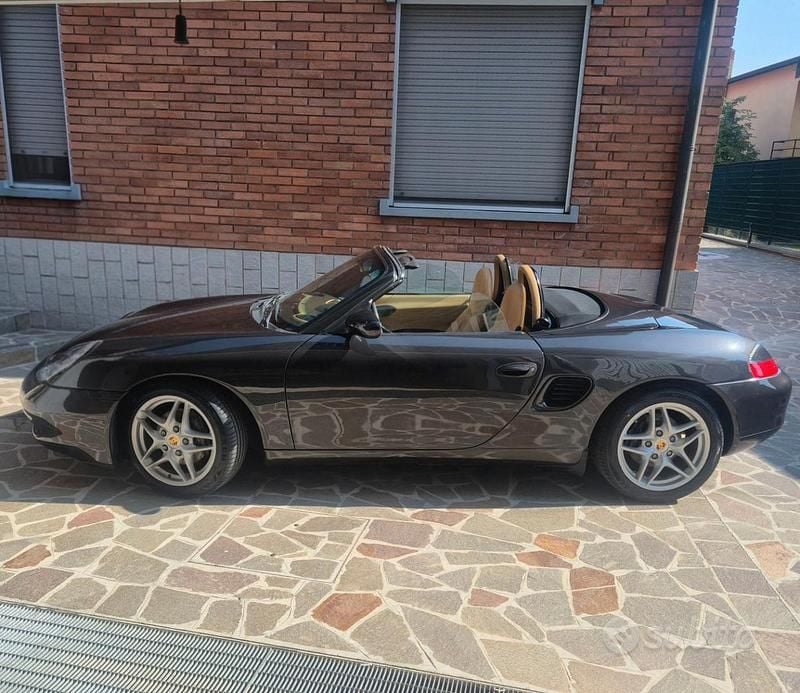 Usata Porsche 986 Boxster 204 CV (150 kW) 1997 Nero Cabrio