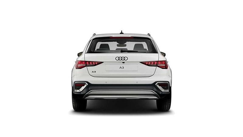 Nuova Audi A3 Advanced 150 CV (110 kW) 2026 Bianco arkona Berlina