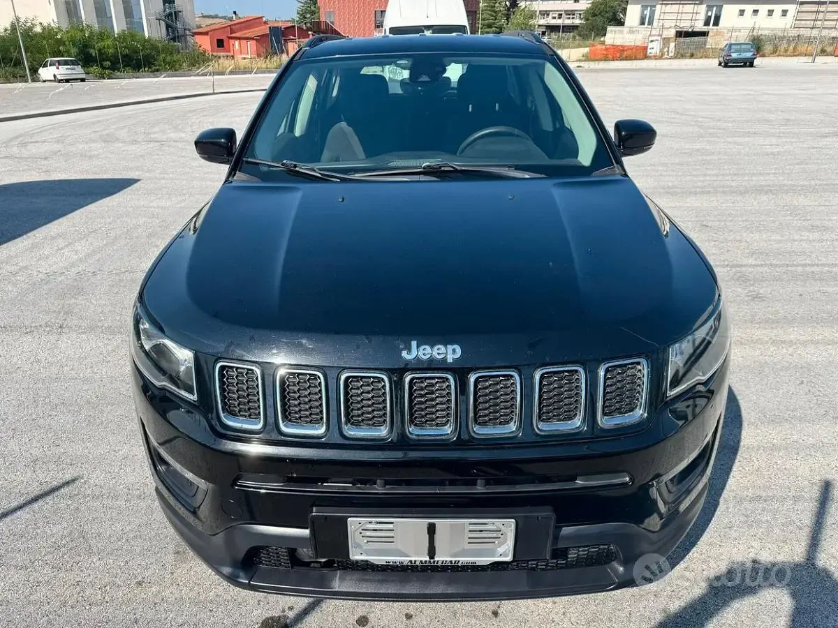 Usata Jeep Compass Longitude 140 CV (102 kW) 2018 Nero SUV