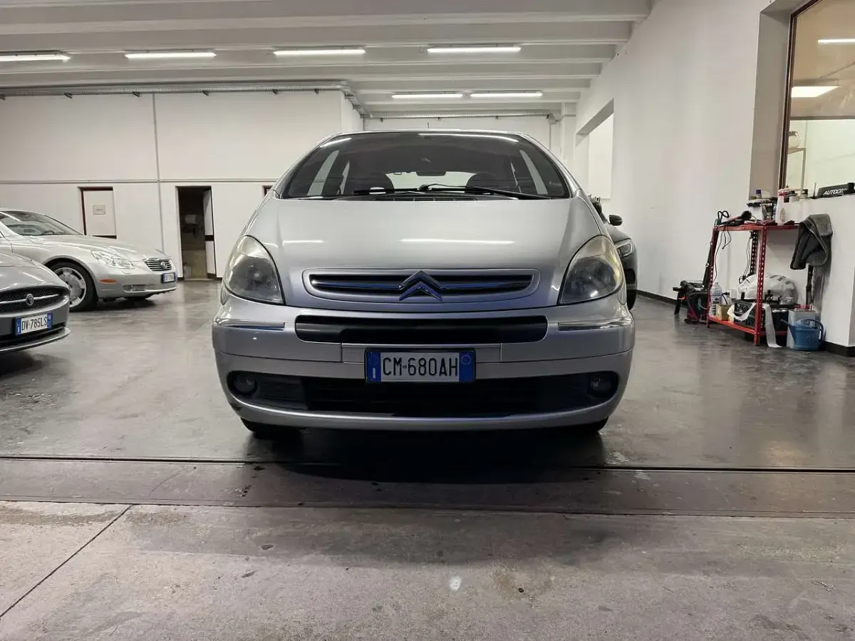 Usata Citroën Xsara Picasso 95 CV (69 kW) 2004 Argento Monovolume