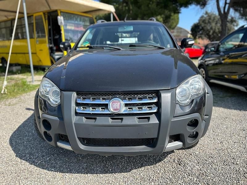 Occasion Fiat Strada 95 ch (69 kW) 2013 Noir Pick-up