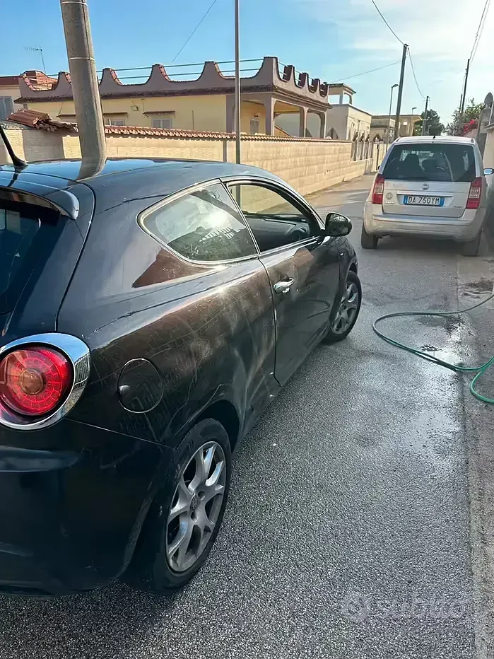 Second-hand Alfa Romeo MiTo 90 CP (66 kW) 2009 Negru Hatchback