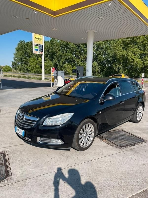 Usata Opel Insignia Cosmo 160 CV (117 kW) 2009 Nero Station wagon