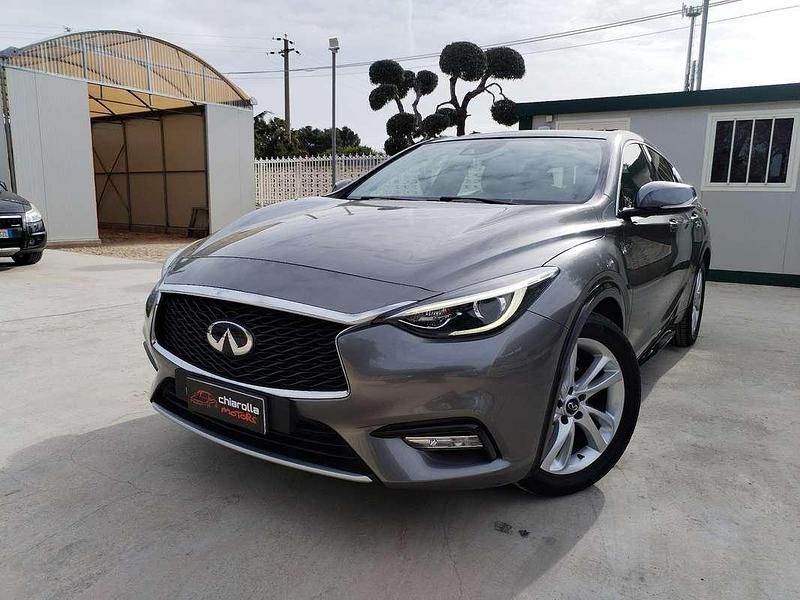 Usata Infiniti Q30 Premium 109 CV (80 kW) 2017 Berlina