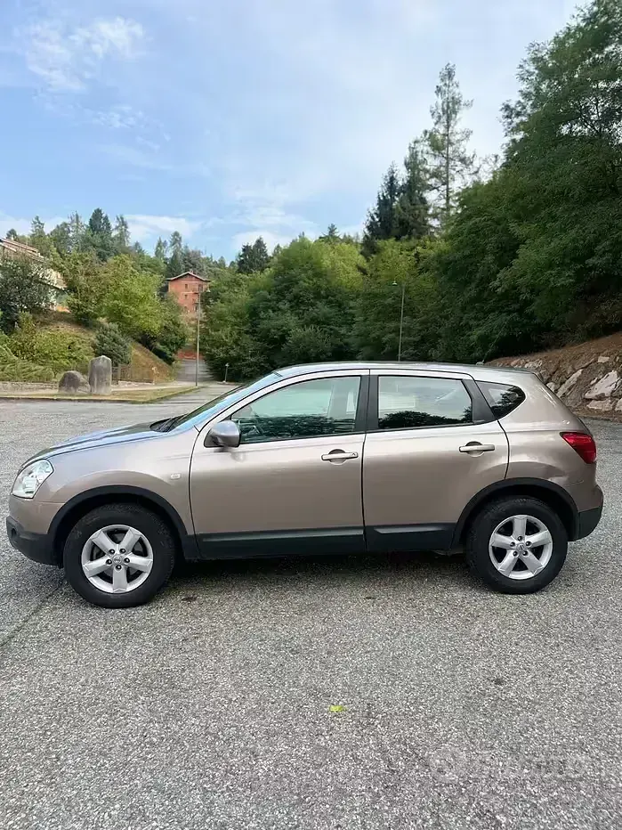 Usata Nissan Qashqai Tekna 103 CV (75 kW) 2008 Marrone SUV