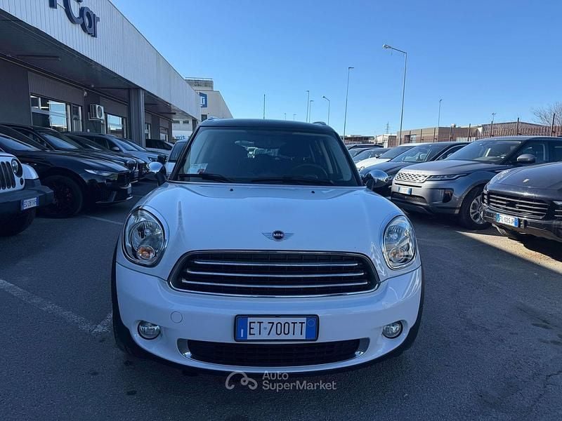 Usata Mini One Countryman 90 CV (66 kW) 2014 Bianco SUV