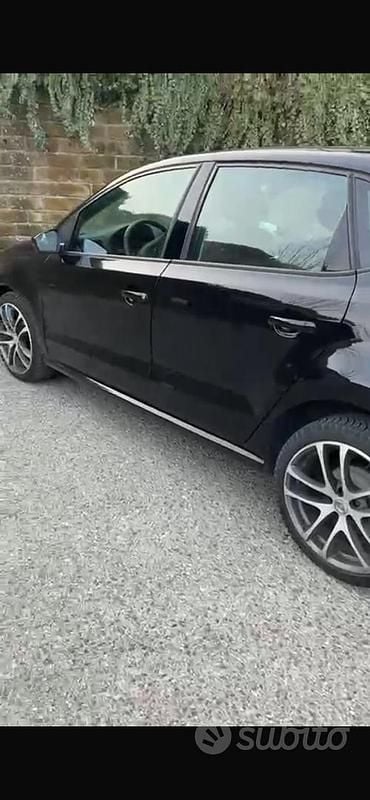 Usata VW Polo 90 CV (66 kW) 2016 Nero Berlina