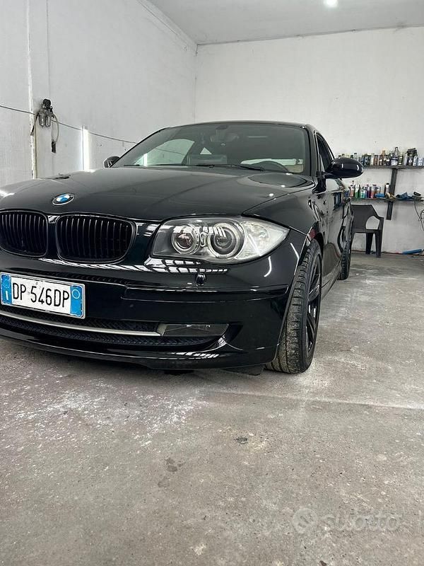 Usata BMW 120 2008 Nero Utilitaria