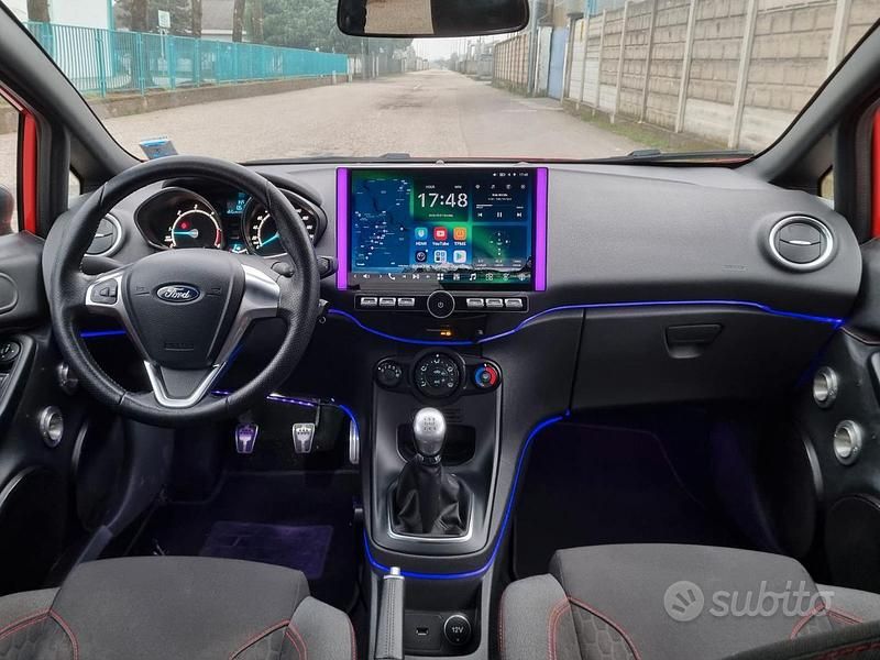 Usata Ford Fiesta ST-Line 75 CV (55 kW) 2017 Rosso Berlina