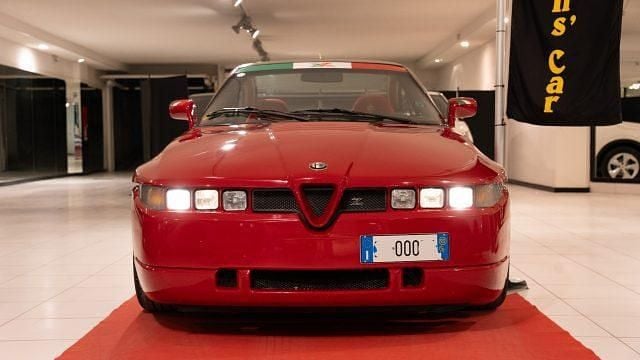 Usata Alfa Romeo SZ/RZ 207 CV (152 kW) 1993 Rosso