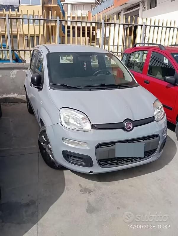 Usata Fiat Panda 69 CV (50 kW) 2020 Grigio Utilitaria