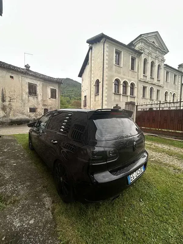 Usata VW Golf VI 122 CV (89 kW) 2011 Nero Utilitaria