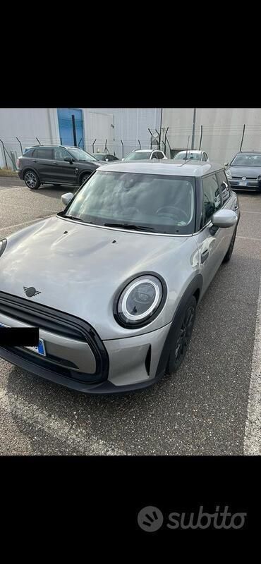 Usata 2023 Mini Cooper Classic Due volumi | 25.000 € (Buon prezzo) - Immagine 1/4