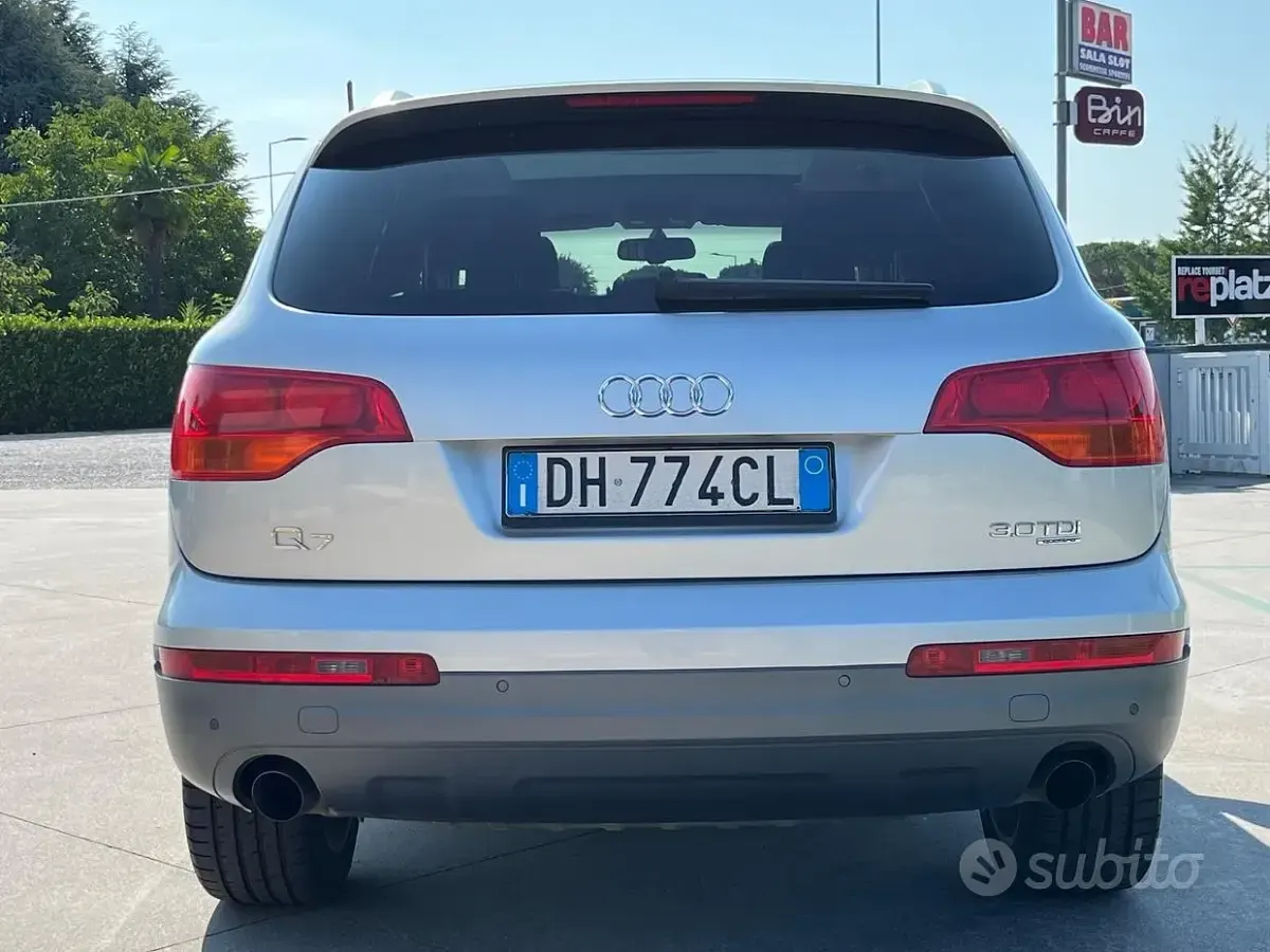 Usata Audi Q7 233 CV (171 kW) 2008 Grigio SUV