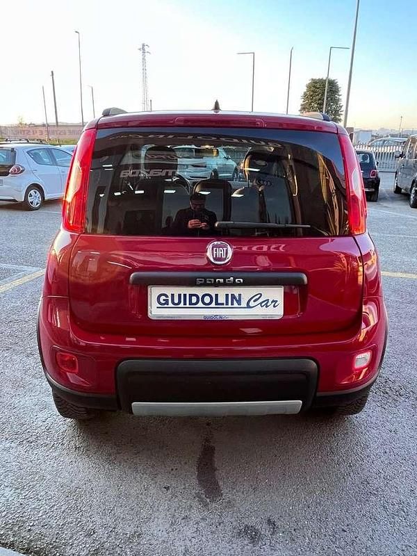 Usata Fiat Panda 4x4 S 95 CV (69 kW) 2016 Rosso Utilitaria