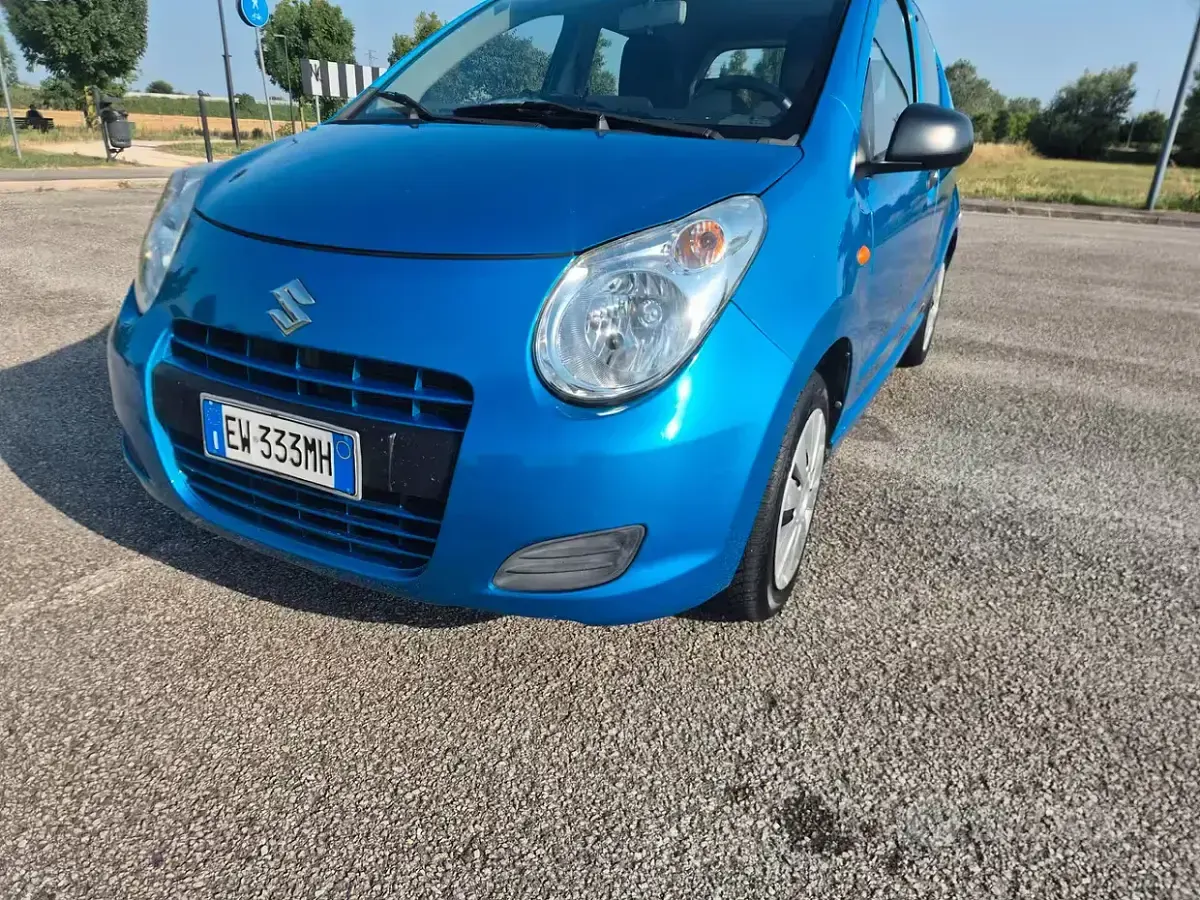 Usata Suzuki Alto GL 68 CV (50 kW) 2014 Bluazzurro Utilitaria