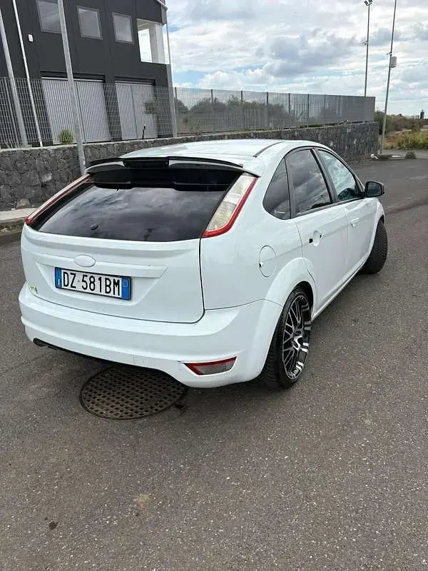Usata Ford Focus Titanium 109 CV (80 kW) 2009 Berlina