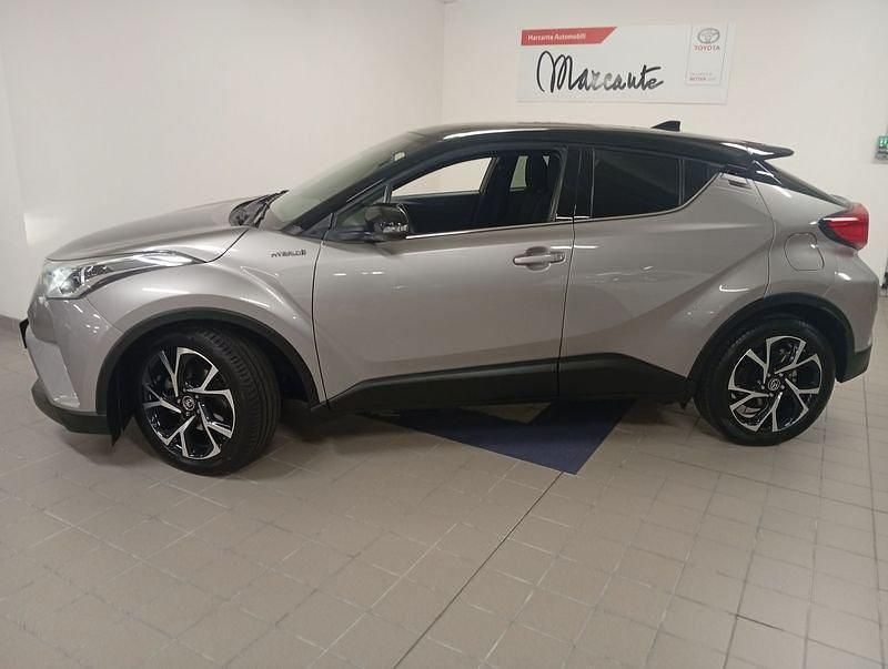 Second-hand Toyota C-HR Style 122 CP (89 kW) 2019 Argintiu SUV