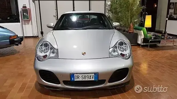Usata Porsche 911 Carrera 4S 320 CV (235 kW) 2002 Grigio Coupé