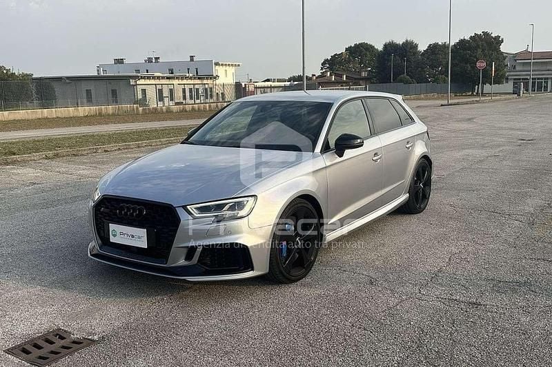 Grigio Usata 2019 Audi RS3 Tre volumi | 31.999 € (Super prezzo) - Immagine 1/4