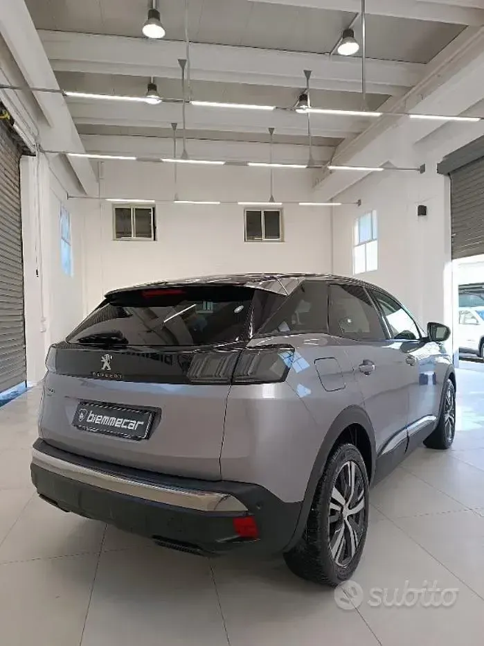 Usata Peugeot 3008 Allure 131 CV (96 kW) 2022 Grigio SUV