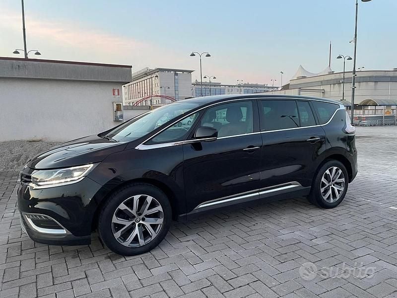 Usado Renault Espace Initiale Paris 160 CV (117 kW) 2016 Negro Monovolumen