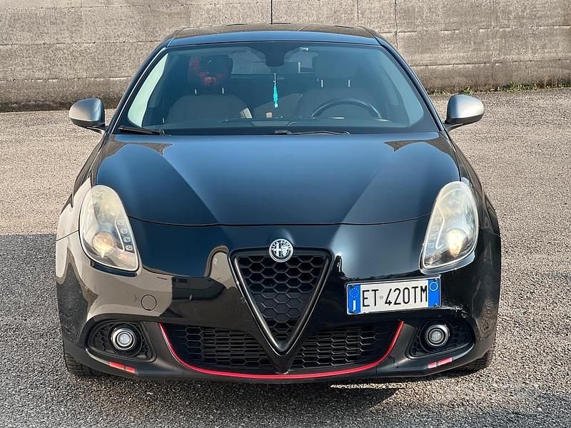 Usata Alfa Romeo Giulietta 105 CV (77 kW) 2013 Nero Utilitaria