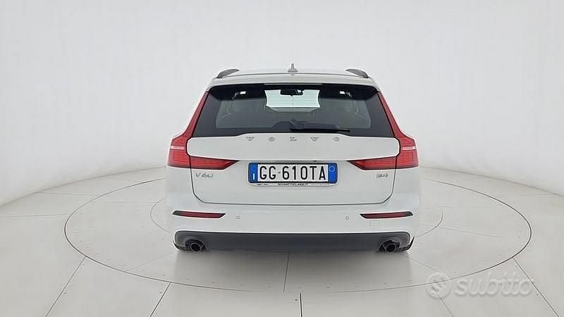 Usata Volvo V60 Business Edition 197 CV (144 kW) 2021 Bianco Station wagon