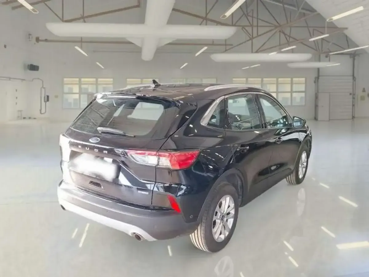 Usata Ford Kuga Business Edition 152 CV (111 kW) 2022 Nero SUV