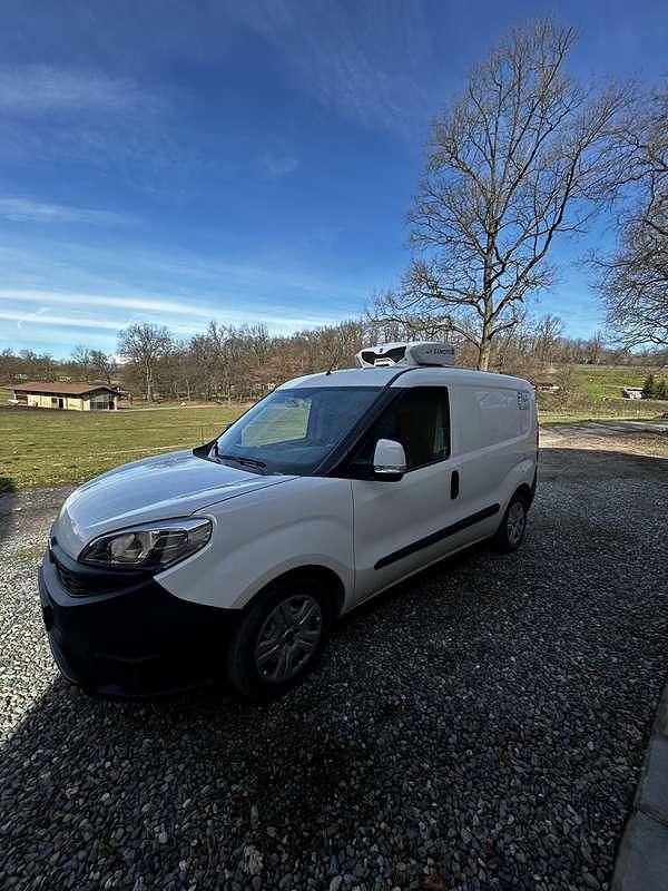 Usata Fiat Doblò 105 CV (77 kW) 2018 Monovolume