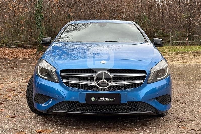 Usata Mercedes A200 136 CV (100 kW) 2012 Blu Berlina