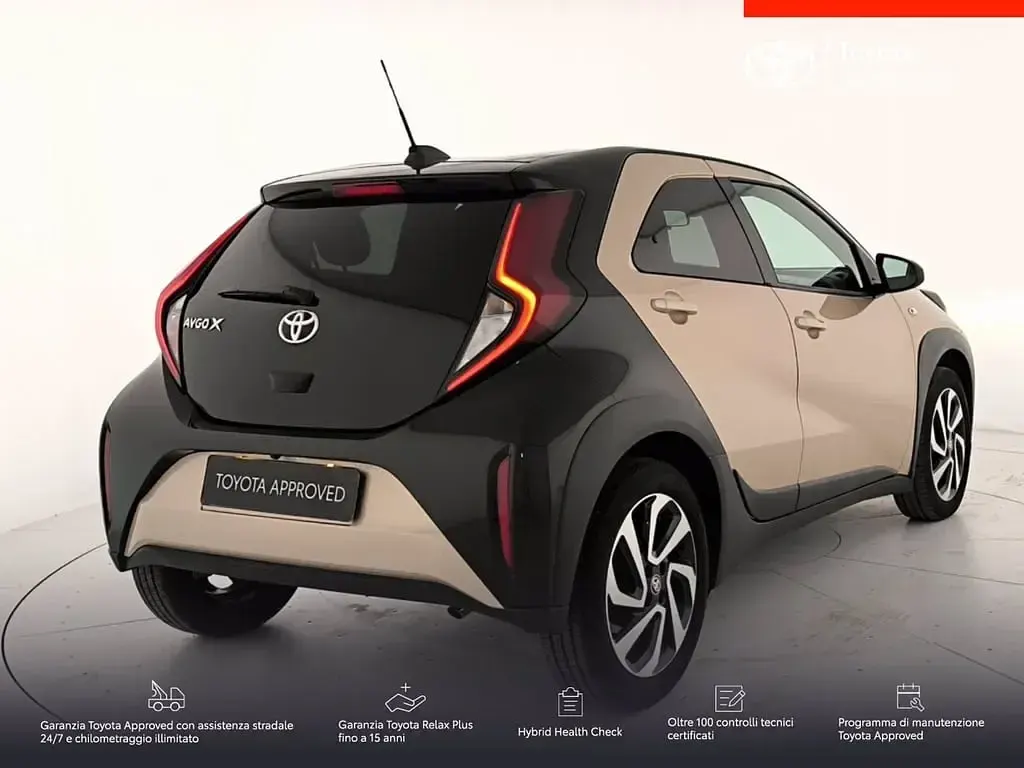 Usata Toyota Aygo X Trend 72 CV (52 kW) 2023 Gingere SUV