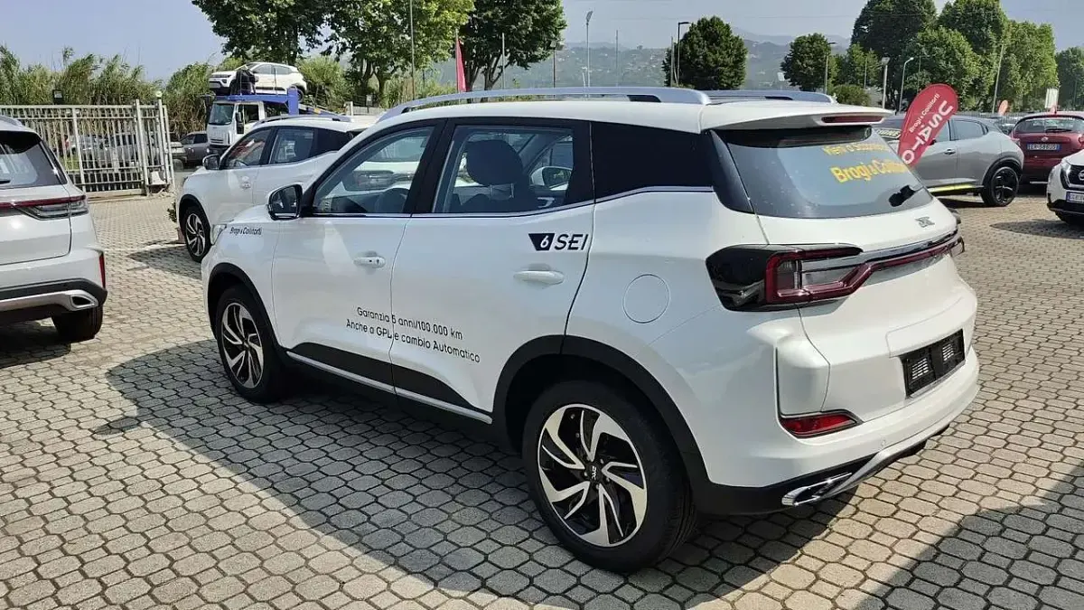 Nuova EMC SEI 147 CV (108 kW) 2025 Bianco SUV