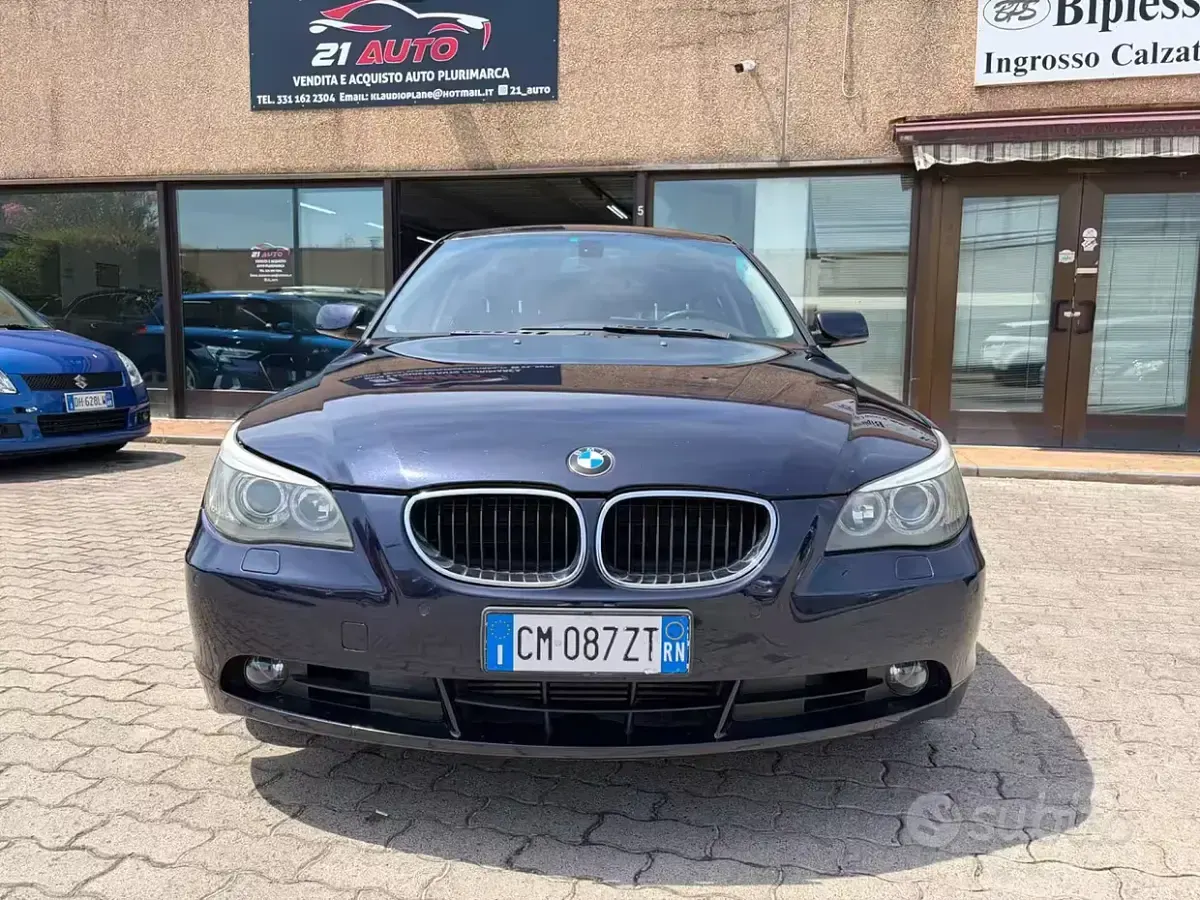 Usata BMW 525 177 CV (130 kW) 2004 Bluazzurro Station wagon